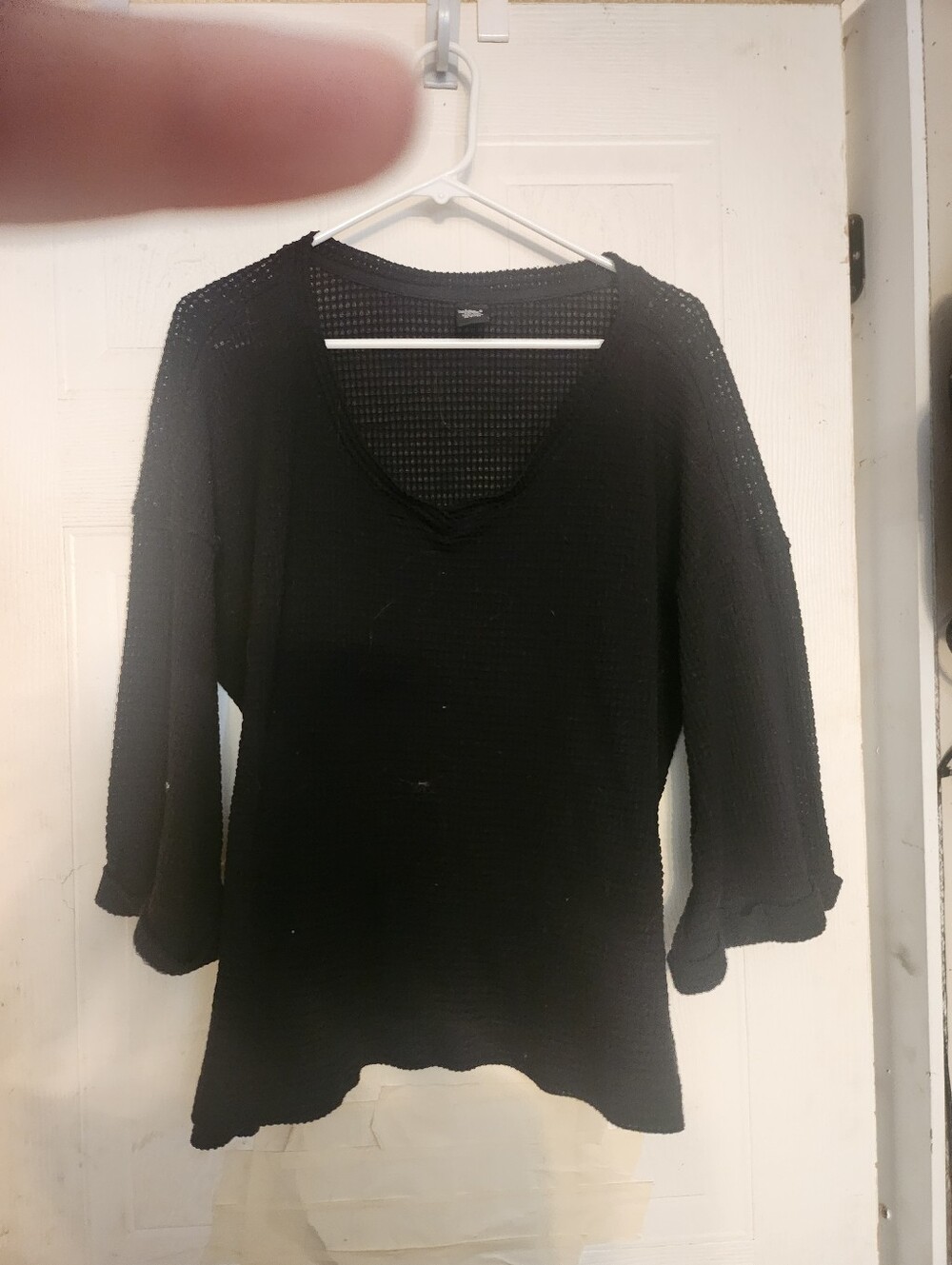 3/4 sleeve knit black top